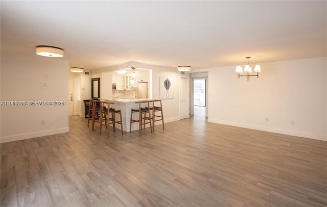 6061 Collins Ave 7D, Miami Beach, FL 33140