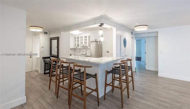 6061 Collins Ave 7D, Miami Beach, FL 33140