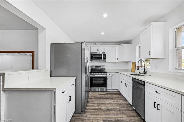 108 SE 42nd TER, Cape Coral, FL 33904