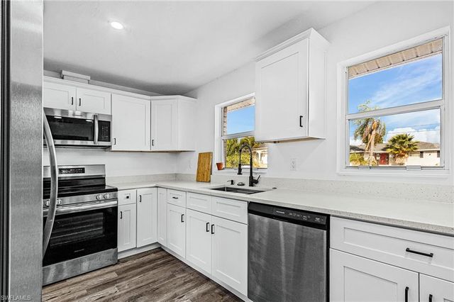 108 SE 42nd TER, Cape Coral, FL 33904