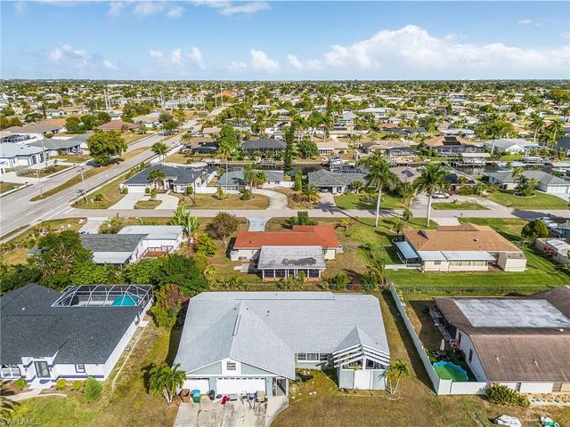 108 SE 42nd TER, Cape Coral, FL 33904