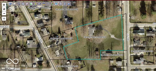 1121 Mill Street, Crawfordsville, IN 47933