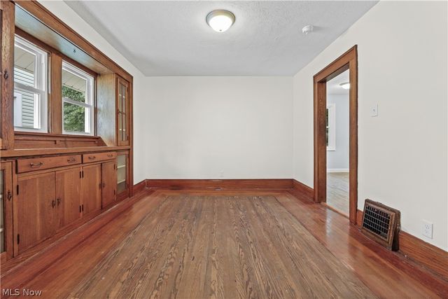 330 Cleveland Street, Akron, OH 44306