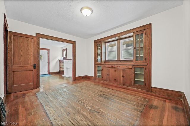 330 Cleveland Street, Akron, OH 44306