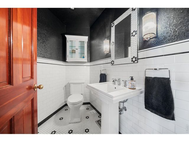 2900 Spring Mountain Dr, Loveland, CO 80537