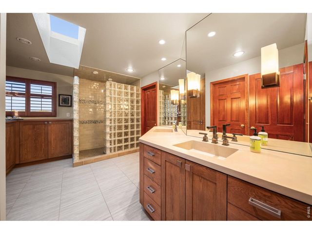 2900 Spring Mountain Dr, Loveland, CO 80537