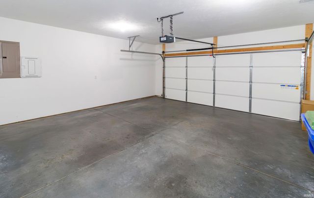 1317 S Baldwin Court, Princeton, IN 47670