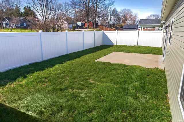 1317 S Baldwin Court, Princeton, IN 47670