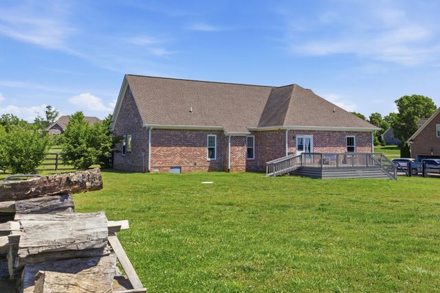 4016 Pleasant Gate Ln, Columbia, TN 38401