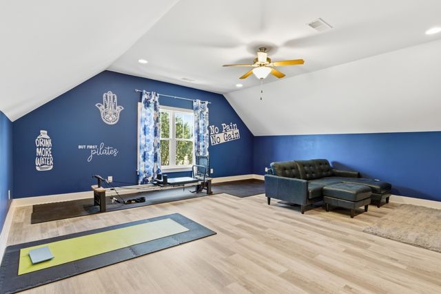 4016 Pleasant Gate Ln, Columbia, TN 38401