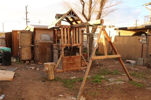 2901 Desert, Rosamond, CA 93560