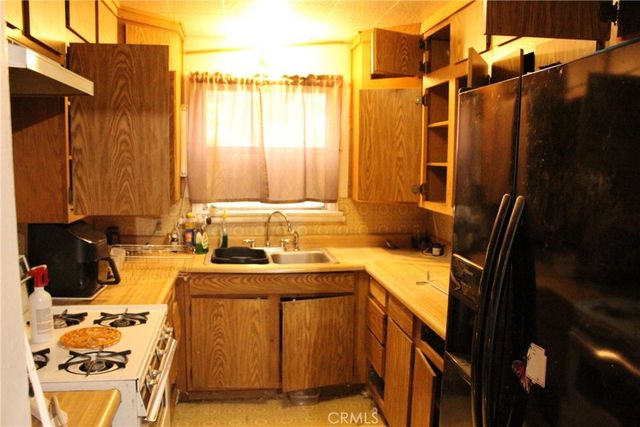 2901 Desert, Rosamond, CA 93560