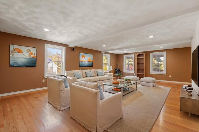 3 Ledgelawn Ave, Billerica, MA 01821
