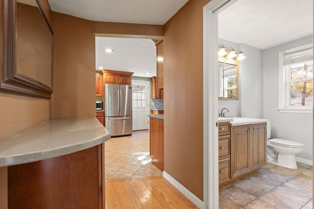 3 Ledgelawn Ave, Billerica, MA 01821