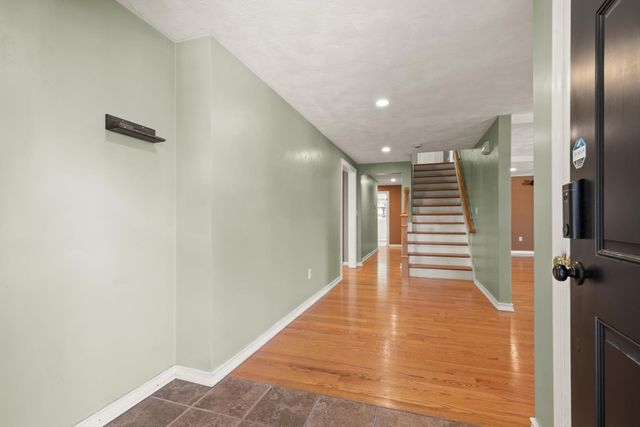 3 Ledgelawn Ave, Billerica, MA 01821