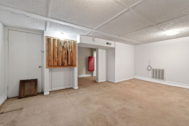 605 Holiday Haven Dr, Smithville, TN 37166