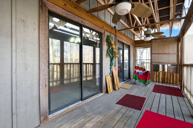 605 Holiday Haven Dr, Smithville, TN 37166