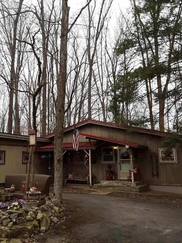 605 Holiday Haven Dr, Smithville, TN 37166