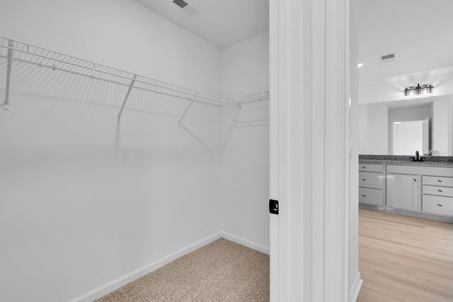 180 Hunter Ridge Drive, Boiling Springs, SC 29316