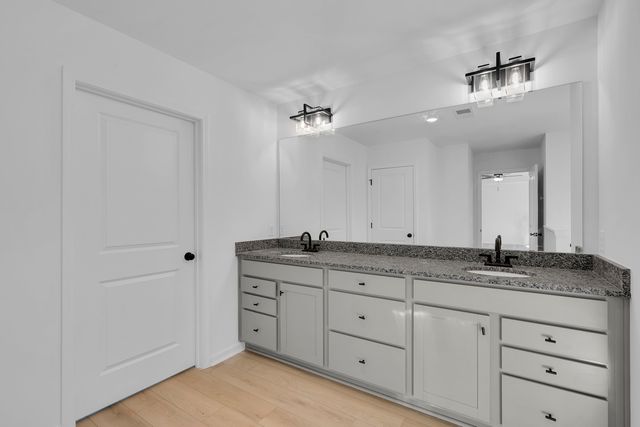 180 Hunter Ridge Drive, Boiling Springs, SC 29316