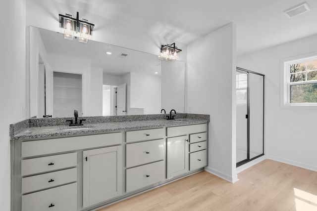 180 Hunter Ridge Drive, Boiling Springs, SC 29316