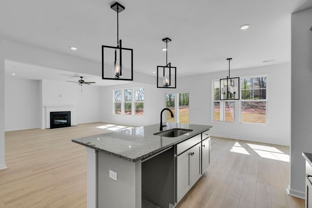 180 Hunter Ridge Drive, Boiling Springs, SC 29316