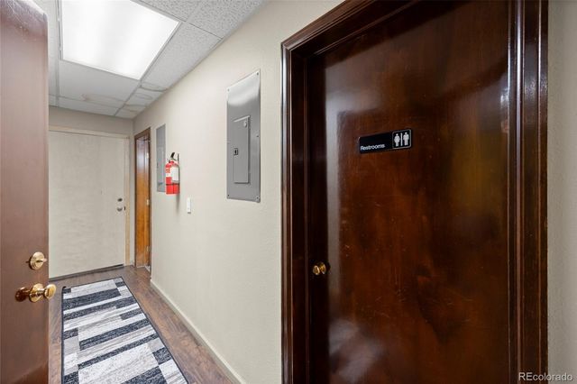 1181 S Parker Road 105, Denver, CO 80231
