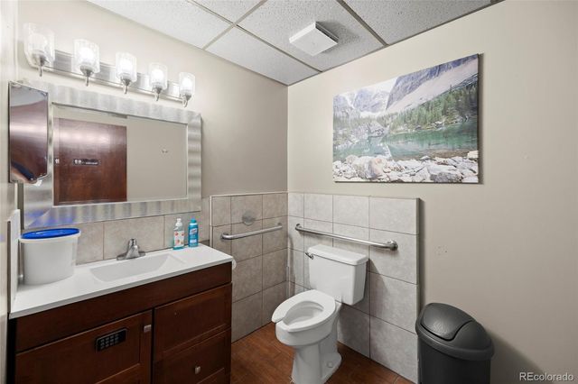 1181 S Parker Road 105, Denver, CO 80231