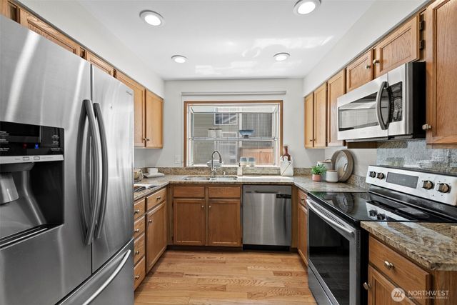 12731 102nd Avenue NE, Kirkland, WA 98034