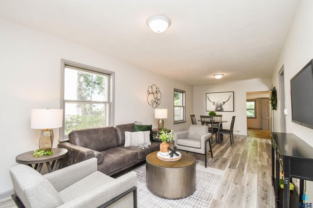 1610 E 5th St, Sioux Falls, SD 57103