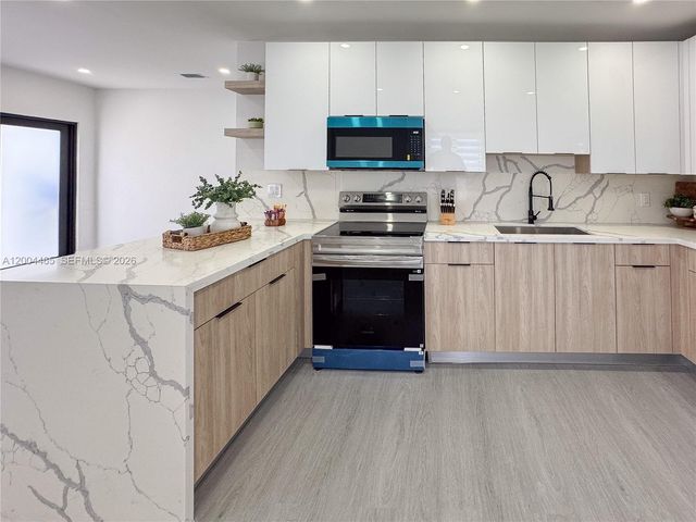 1846 NW 49th St, Miami, FL 33142