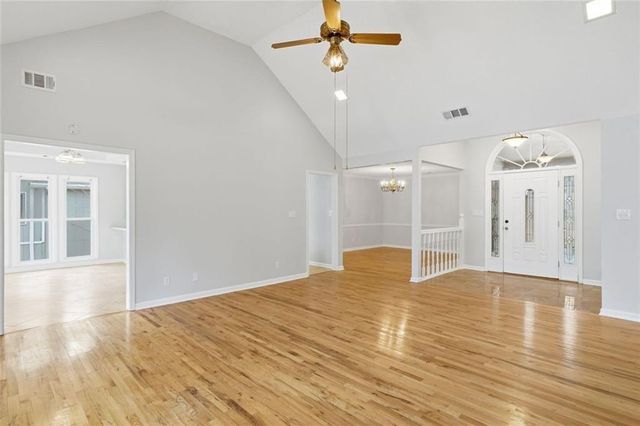 215 White Antelope Street, Waleska, GA 30183