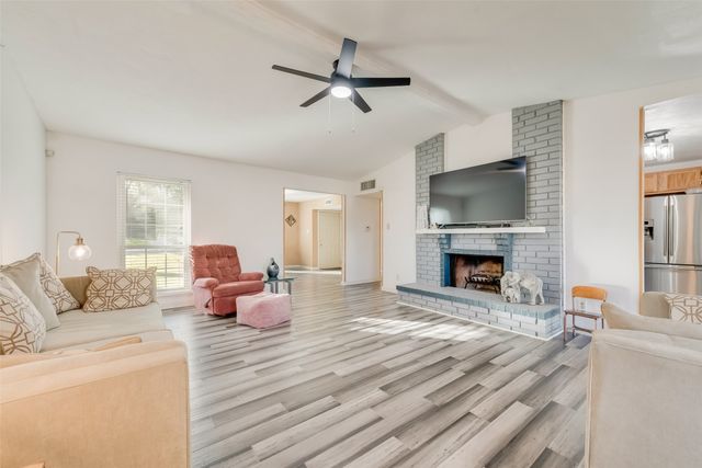 523 Faye Street, Desoto, TX 75115