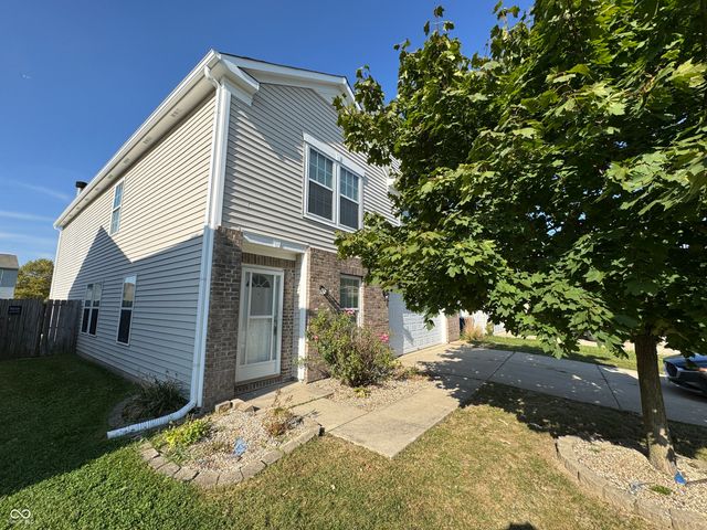 8042 States Bend Drive, Indianapolis, IN 46239
