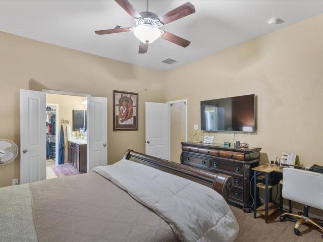 427 Heatherton Hill Drive, Rosenberg, TX 77469