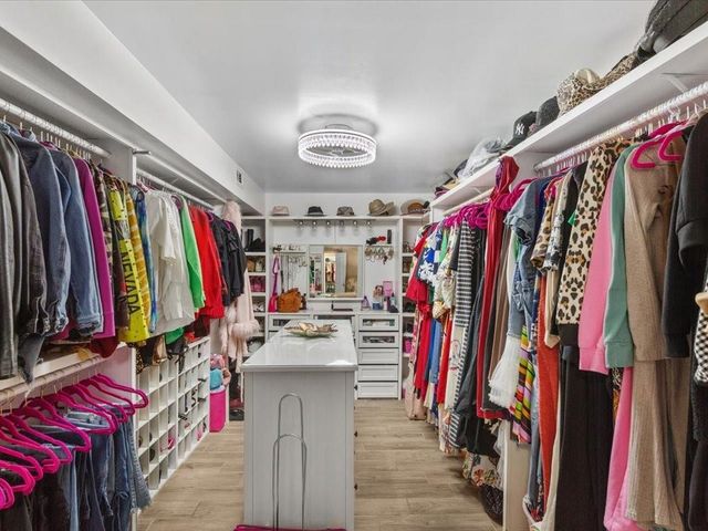 427 Heatherton Hill Drive, Rosenberg, TX 77469