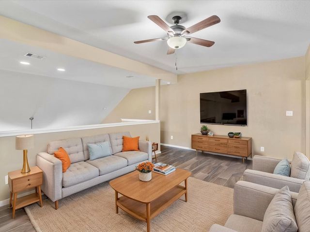 427 Heatherton Hill Drive, Rosenberg, TX 77469