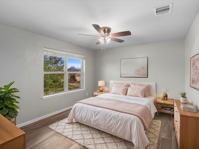 427 Heatherton Hill Drive, Rosenberg, TX 77469