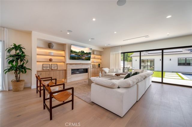 4906 Gaviota, Encino, CA 91436