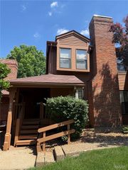 2099 Avignon Drive C, St Charles, MO 63303