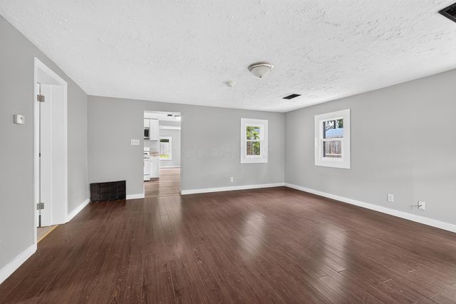 1678 Dewberry Road, Columbus, OH 43207