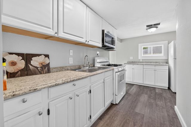 1678 Dewberry Road, Columbus, OH 43207
