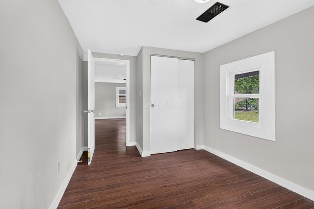 1678 Dewberry Road, Columbus, OH 43207