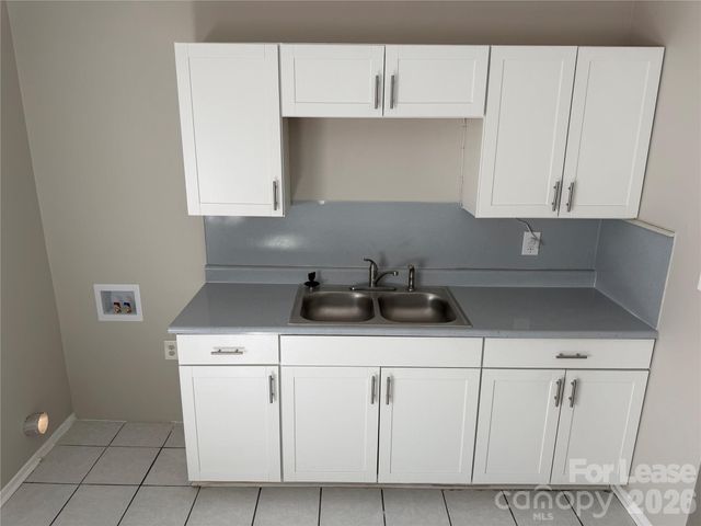 2544 Abelwood Road, Charlotte, NC 28216