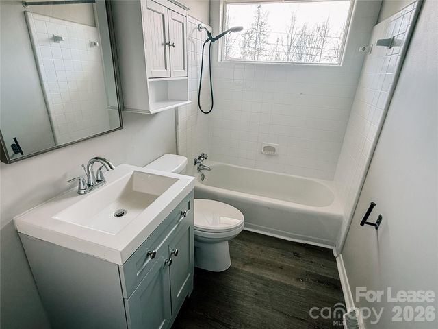 2544 Abelwood Road, Charlotte, NC 28216