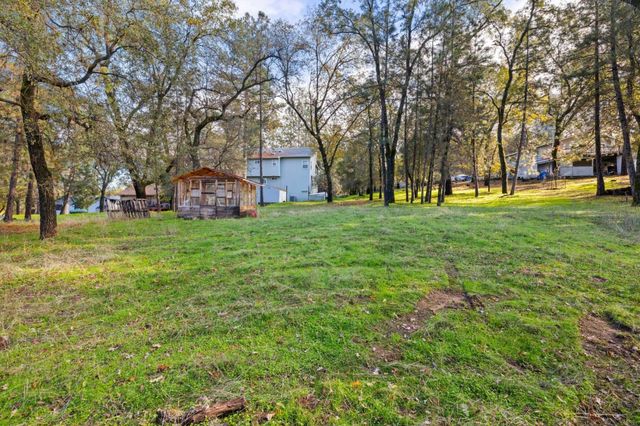 19307 Ferretti Road, Groveland, CA 95321