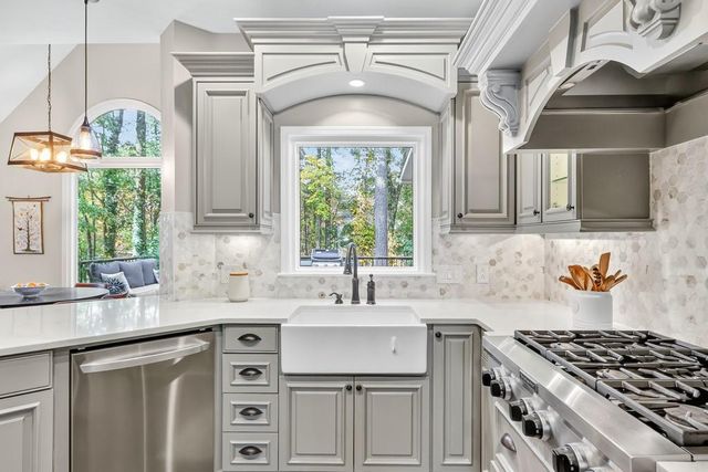 310 Creekside Drive, Alpharetta, GA 30022