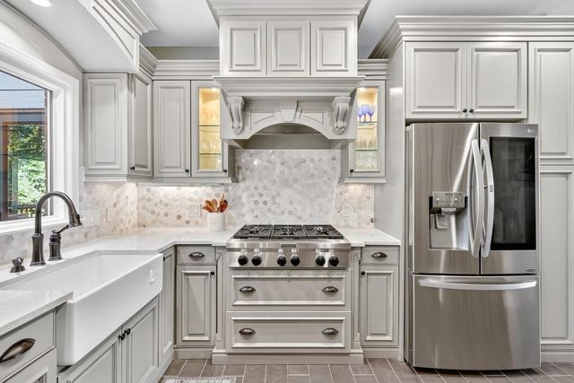 310 Creekside Drive, Alpharetta, GA 30022