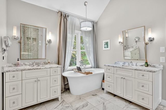 310 Creekside Drive, Alpharetta, GA 30022