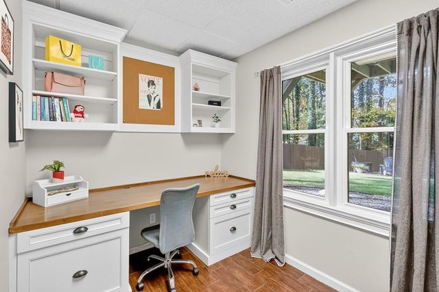 310 Creekside Drive, Alpharetta, GA 30022